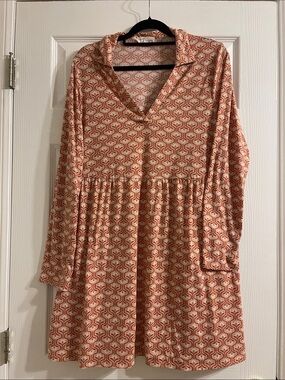 BeBop Peach and White Printed Long Sleeve Babydoll Dress